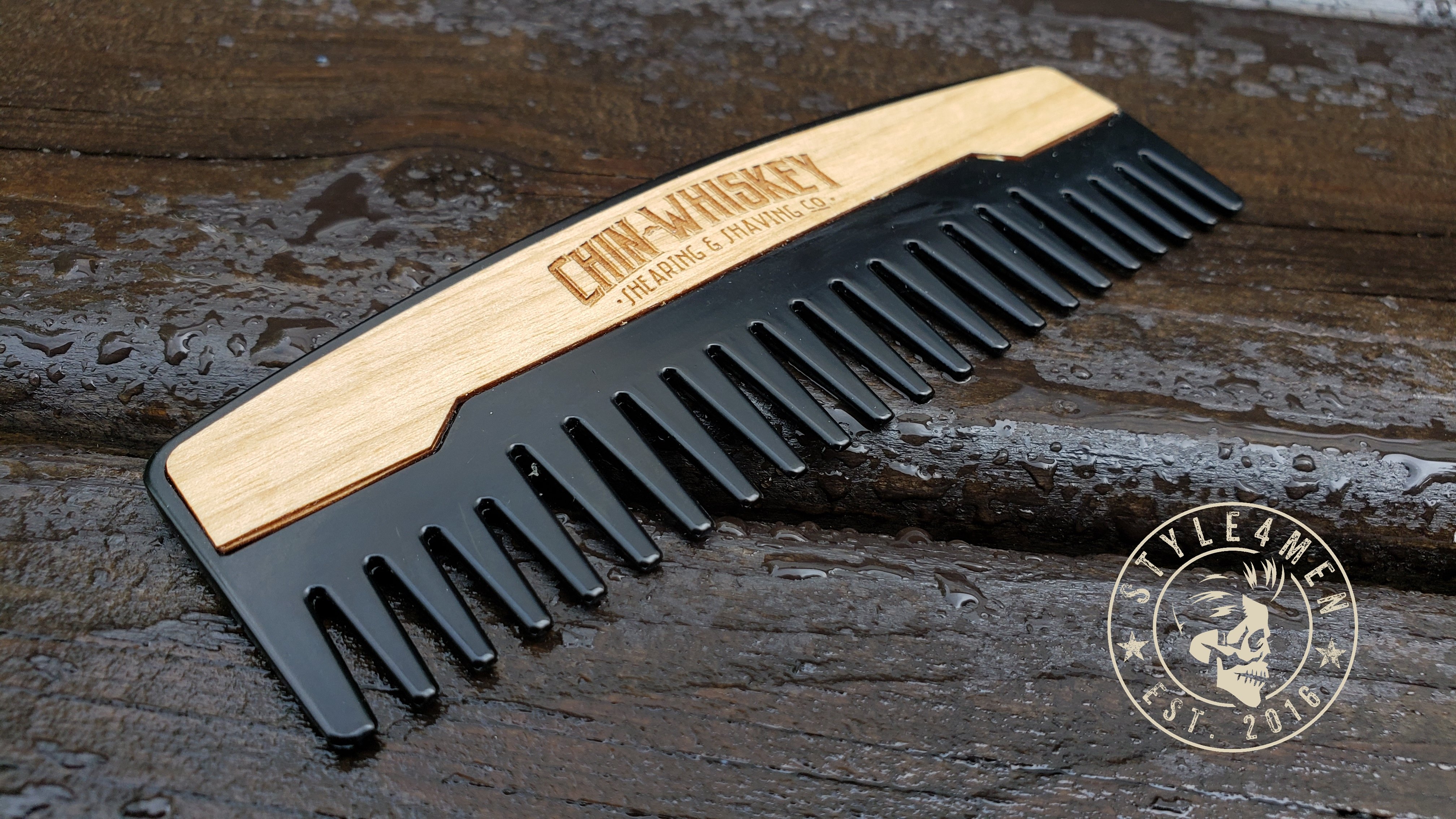 Chin Whiskey Comb