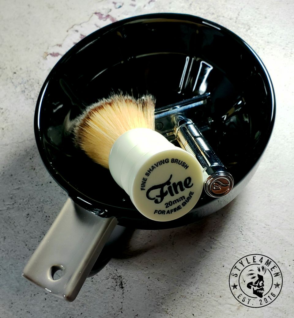 Fine Accoutrements - Orange & Brown - Classic Shaving Brush